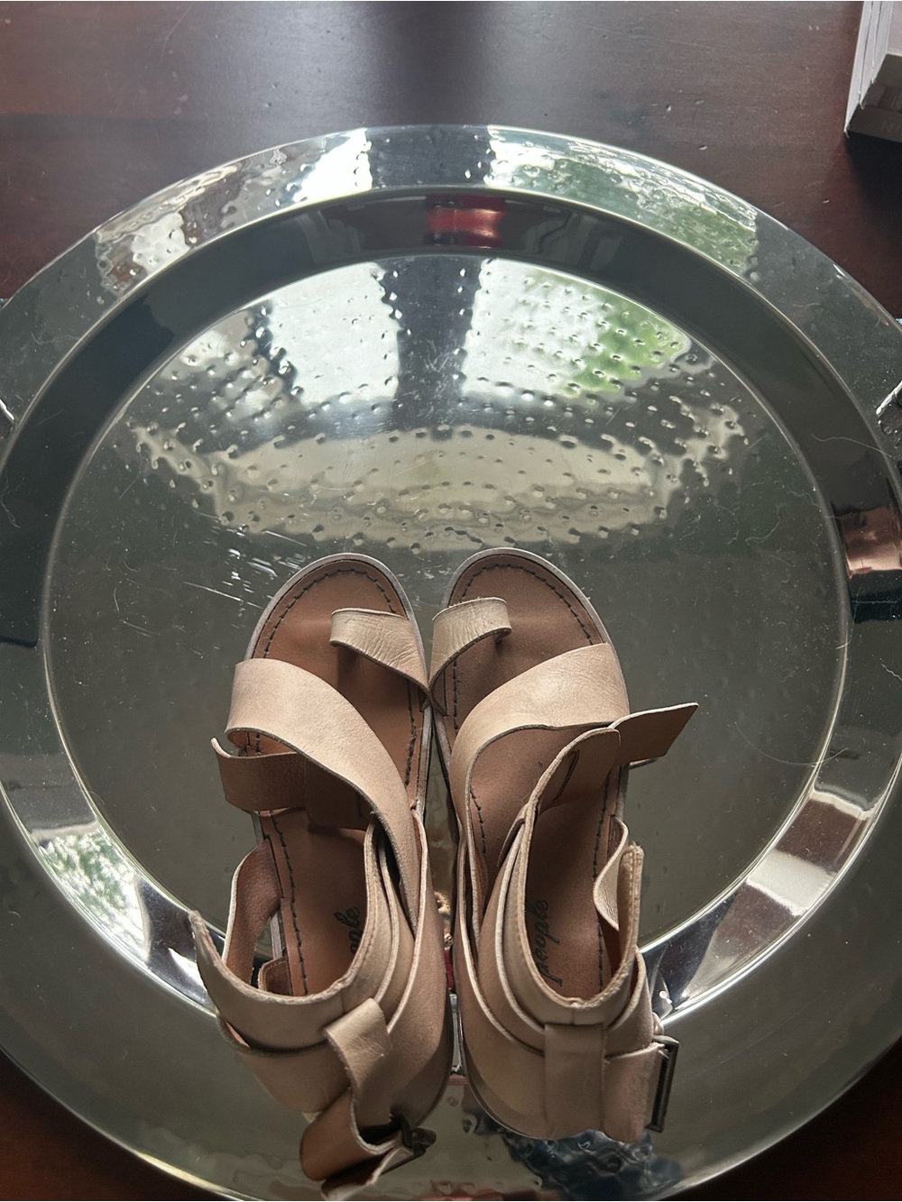 Free People color Makeup Neutral leather Beige Strappy Women’s Sandals.